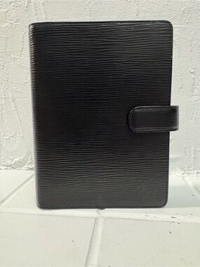 Louis Vuitton Black Epi Leather MM Agenda